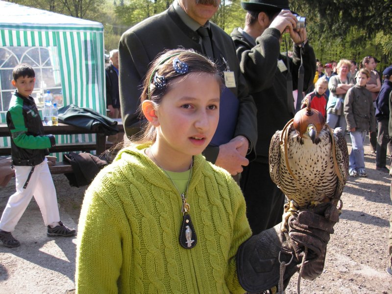 lesnckyde24.jpg